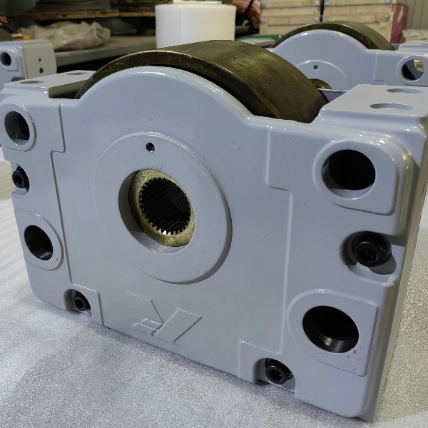 花键轴行走齿轮箱