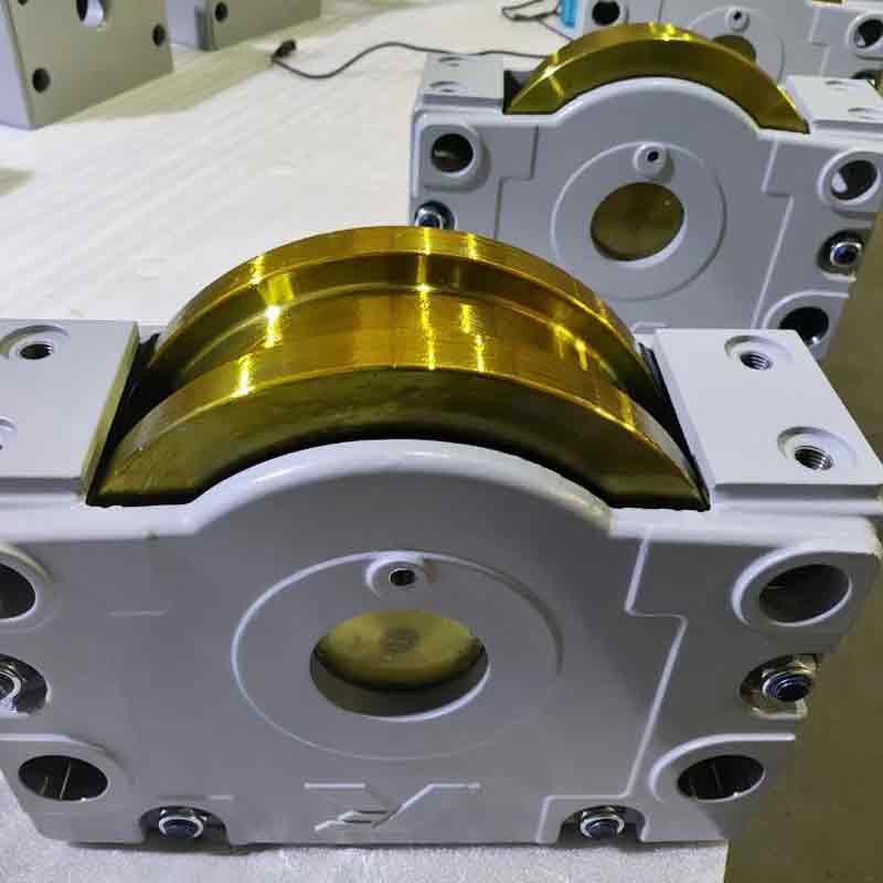 轨道式装取料机器人轮箱