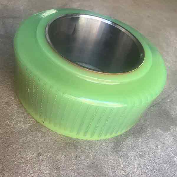 带钢丝的聚氨酯摩擦轮